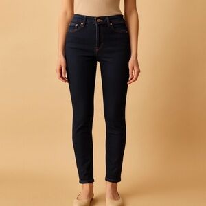 Kensie Women's Midnight Dark Wash Blue Skinny Knockout Jeans Size 10 / 30